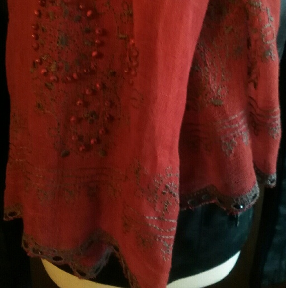 Bohemian vibe red scarf bead detail - Picture 3 of 3